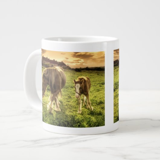 Moeder- en veefpaard grote koffiekop (Links)