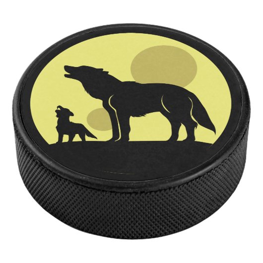 Moeder en Wolf Pup Hockey Puck (3/4)