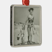 Moeder en zoon lopen metalen ornament (Rechts)