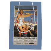 Moeder en zoon op het strand Poster Medium Cadeauzakje (Achterkant)