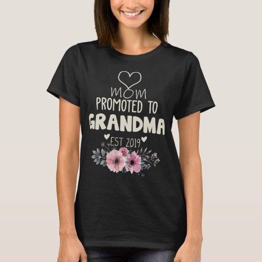 Moeder Gepromoveerd naar oma est 2019 T-shirt (Voorkant)