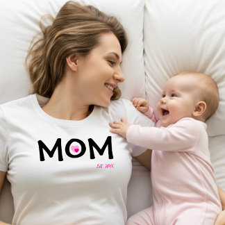 Moeder Gevestigde Dubbel Geneste Roze Hart T-Shirt