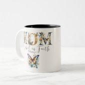 Moeder geworteld in geloof bloemenvlinders tweekleurige koffiemok (Voorkant links)