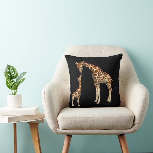 Moeder Giraffe en Baby Giraffe Kussen (Stoel)