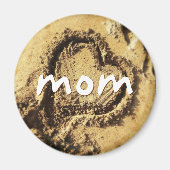 Moeder hart getekend in gouden zand foto kust vet magneet (Voorkant)