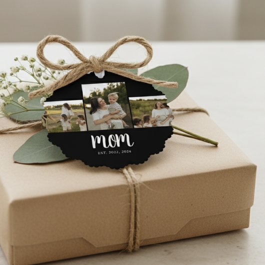 Moeder heeft modern schrift zwart 3 foto ornament kaart