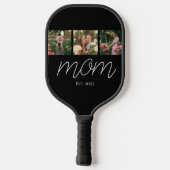 Moeder heeft moderne vette script zwarte 3 foto pickleball paddle (Achterkant)