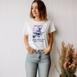 Moeder Heks Doodmoe Skelet Vliegende Bezemsteel T-shirt