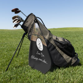 Moeder Hen Nesting w Monogram Egg Foto Golfhanddoek