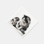 Moeder kat en kitten op wit servet (Hoek)