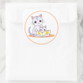Moeder kat lezen aan haar kitten ronde Sticker (Tas)