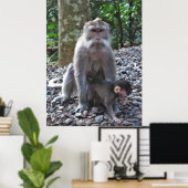 Moeder Macaque en Baby Poster (Thuiskantoor)