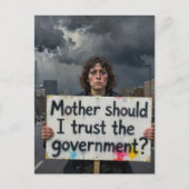 Moeder, moet ik de regering vertrouwen? protestdam briefkaart (Voorkant)