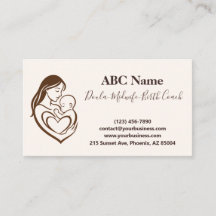 Moeder omhelst Doula en vroedvrouw