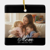 Moeder Opgericht Witte Elegante Script Foto Keramisch Ornament (Voorkant)