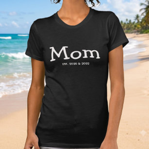 Moeder Opgericht Zwart Whimsical Lettertype T-shirt