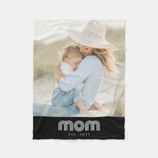 Moeder Oprichtte Zwarte Moderne Retro Script Foto Fleece Deken (Voorkant)