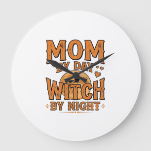 Moeder overdag Heks 's nachts Halloween Shirt Ontw Grote Klok
