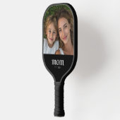 Moeder Richtte Leuke Moderne Foto Op Pickleball Paddle (Links)