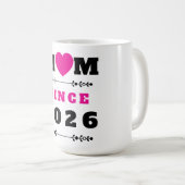 Moeder Sinds 2026 Elegante Minimalistische Mok (Voorkant rechts)