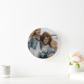 Moeder Stelde Moderne Witte Script Foto Ronde Klok (Huis)