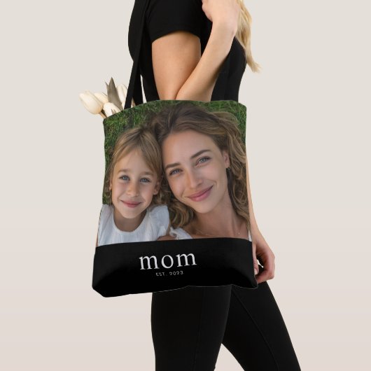Moeder Stelde Moderne Zwarte Foto Op Tote Bag (Dichtbij)