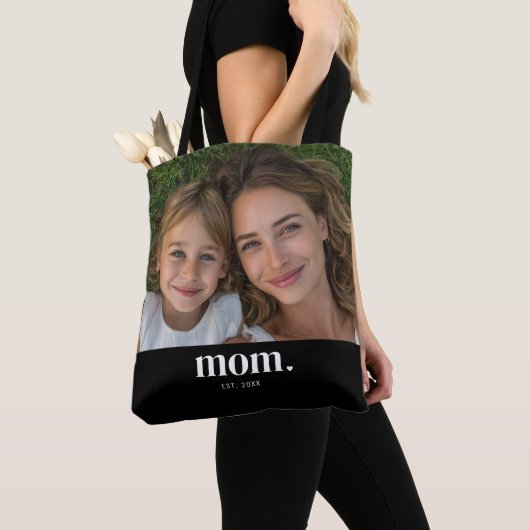 Moeder Stelde Moderne Zwarte Foto Op Tote Bag (Dichtbij)