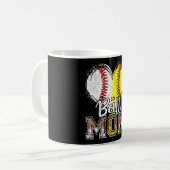 Moeder van beide bal mom half softbal half honkbal koffiemok (Voorkant links)