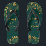 Moeder van de Bride Emerald Green & Gold Foliage Teenslippers<br><div class="desc">Deze prachtige Moeder van de Bride emerald groene en goudbladerige teenslippers zijn voorzien van een gouden foliepatroon en moderne typografie op een tijdloze donkergroene achtergrond. Het is een mooi cadeau voor je bruidfeestje. Uitzicht het collectie op deze pagina om overeenkomende objecten te vinden. ♥ deze met je gegevens aanpassen. Als...</div>