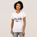 Moeder van de bruid pijl T-shirt<br><div class="desc">Moeder van de bruid pijl T-shirt. Pijl is verwijderbaar.</div>