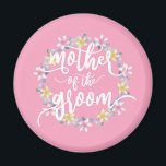 Moeder van de bruidegom Huwelijks kalligrafie | Ma Magneet<br><div class="desc">Voor verdere aanpassing, klik op de "Aanpassen" knop en gebruik onze ontwerp tool om deze template aan te passen. Als de opties beschikbaar zijn, kunt u tekst en afbeelding wijzigen door simpelweg op "Tekst of afbeelding bewerken/verwijderen" te klikken en uw eigen tekst of afbeelding toe te voegen. Als u dit...</div>