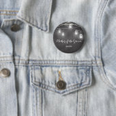 Moeder van de bruidegom zwart wit trouwknoopje ronde button 5,7 cm (In situ)