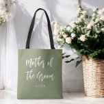 Moeder van de Groom Sage Green Canvas tas<br><div class="desc">Moeder van de Groom Wedding Canvas tas in Sage Green and White. Goed voor Bridesmaid Gifts Weddings,  Bridal Party,  Bachelor party,  Rehearsal Dinner. Bekijk meer producten met dit ontwerp in het collectie hieronder.</div>