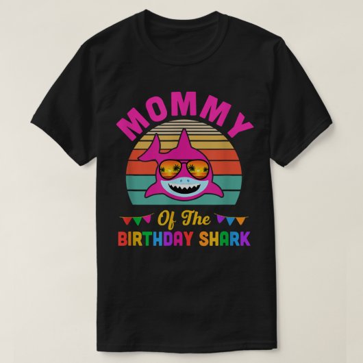 Moeder van de haaien verjaardag Moeder bijpassende T-shirt (Design voorkant)