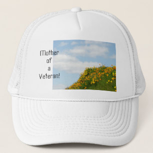 Moeder van een veteraan! truckershoeden wit Blue S Trucker Pet