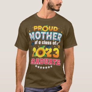 Moeder van rode bloemen van klasse 2023 Afstuderen T-shirt