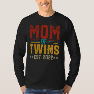 Moeder van tweeling 2022 Retro Twin Baby Aankondi T-shirt