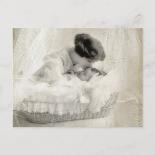  moeder zoende Baby in Bassinet Briefkaart (Voorkant)