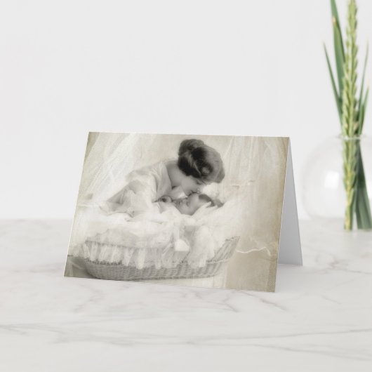  moeder zoende Baby in Bassinet Kaart (Voorkant)