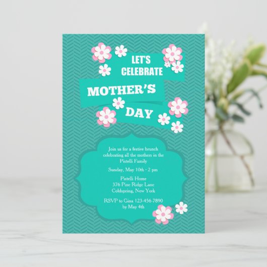 Moederdag Flower Petals Uitnodiging (Staand voorkant)