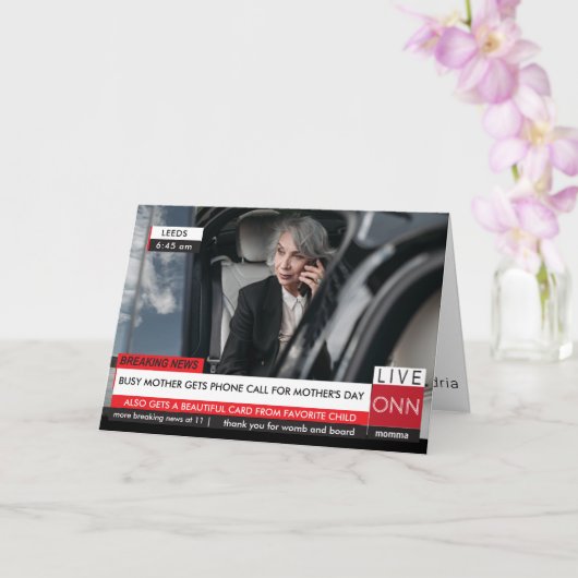 Moederdag Funny Breaking TV News spectaculaire Kaart (Orchidee)