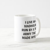 moederdag Gift Idee Ik woon in een huisje Koffiemok (Voorkant rechts)