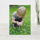 Moederdag Girl met Egg Kaart (Voorkant)