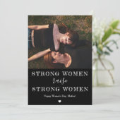 moederdag/Happy Women's Day Sterke vrouw Foto Kaart (Staand voorkant)