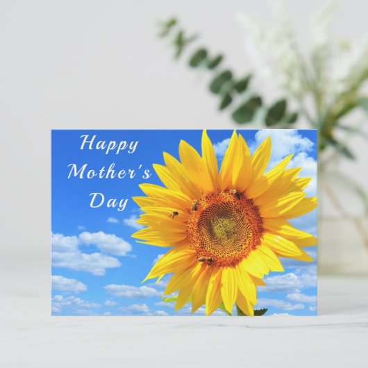 Moederdag Kaart Zonnebloem en bijen in de blauwe h (Staand voorkant)