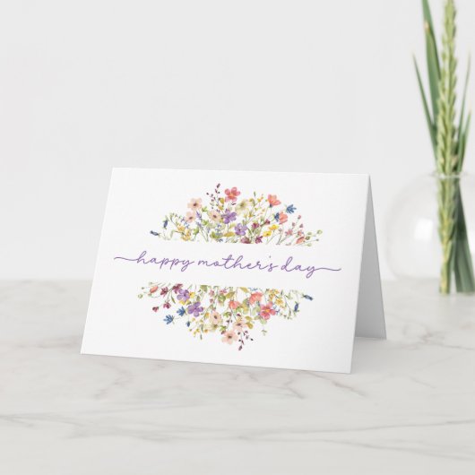 Moederdag omringd door delicate wilde bloemen kaart (Voorkant)