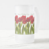 moederdag - Rij van Bright Red Spring Tulips Matglas Bierpul (Voorkant rechts)