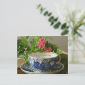 Moederdag Tea Cup Kobalt Flowers Feestdagenkaart (Staand voorkant)