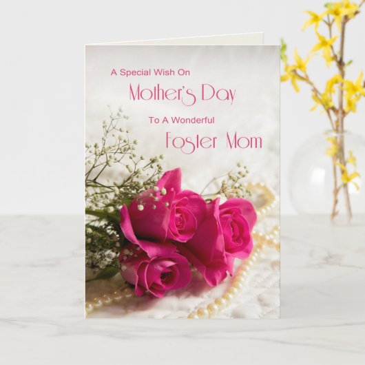 Moederdag voor pleegmoeder met roze rozen kaart (Gele Bloem)