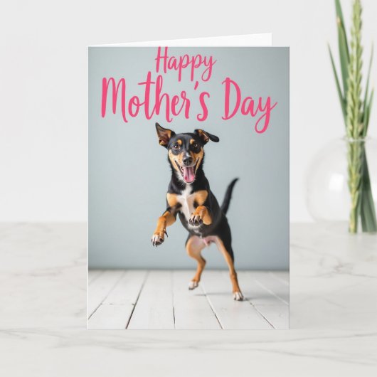 Moederdagkaart van Leaping Dog Kaart (Voorkant)